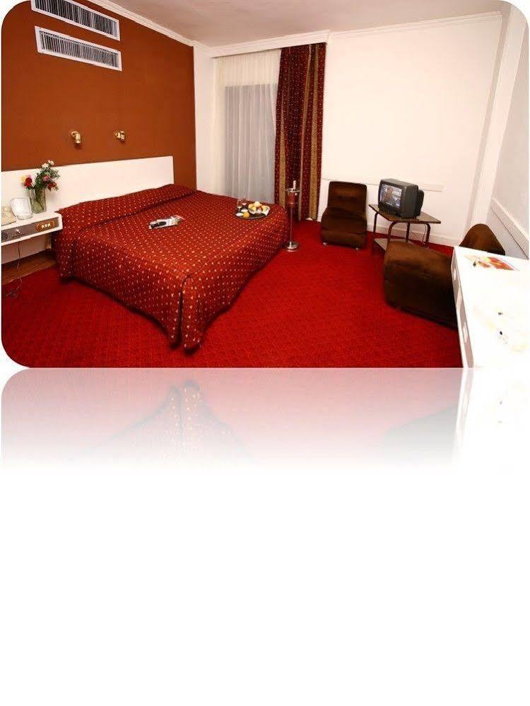 Beirut Hotel Kairo Exteriör bild