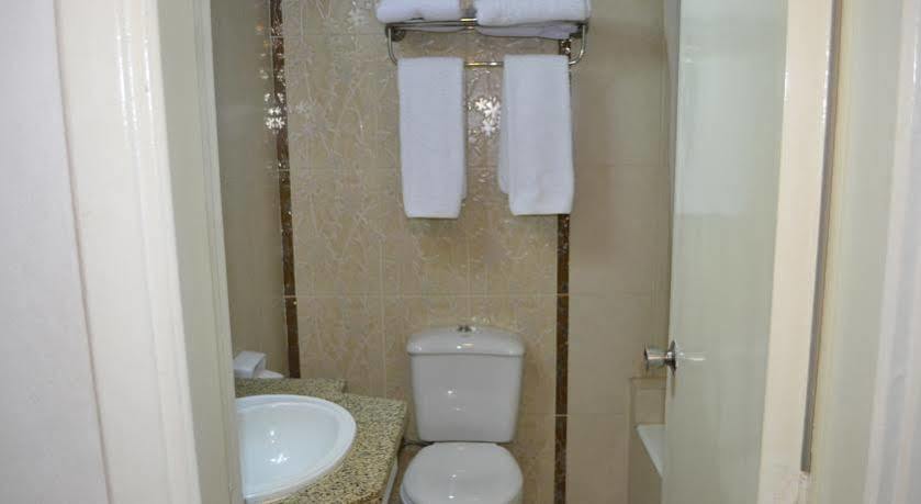 Beirut Hotel Kairo Exteriör bild